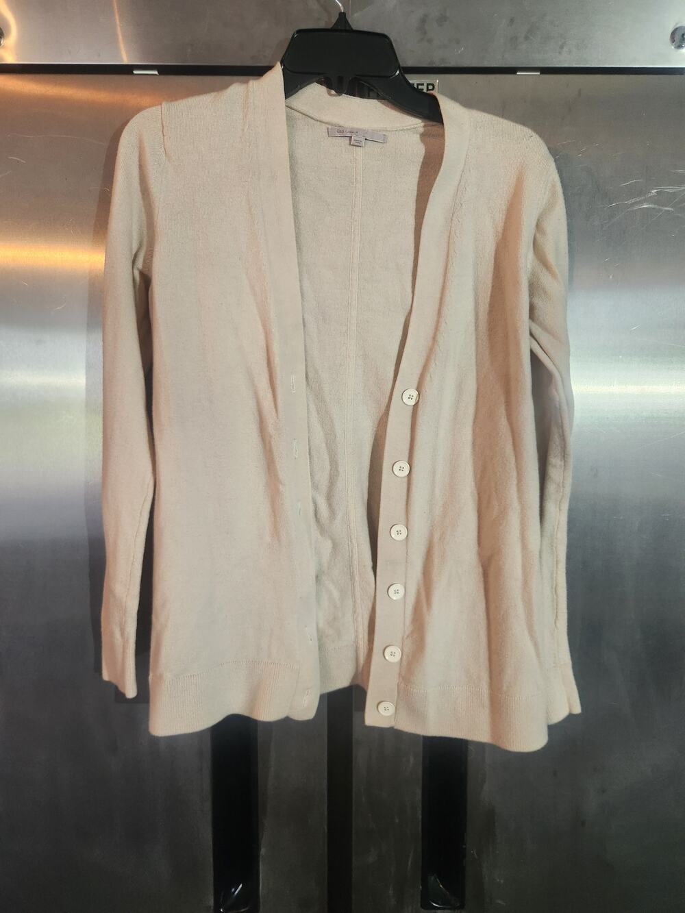 Gap Women's Cardigan Sweater Cream Button Front Size Medium, Only 1 in stock